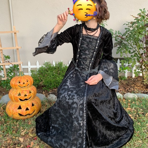 Victorian Spirit Costume - Picture 6 of 6